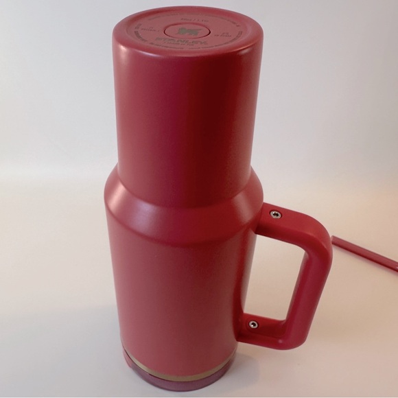 Stanley X Starbucks 40oz traveler tumbler new release‎ 11/7/24 pink fuchsia gold - Picture 9 of 11